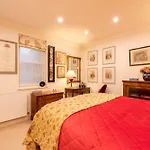 Large 4-Bed 8-Guests W Patio 1841 House Paddington
